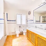 1106 Marbella Large Family * إِستيبونا