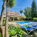 1106 Marbella Large Family * إِستيبونا