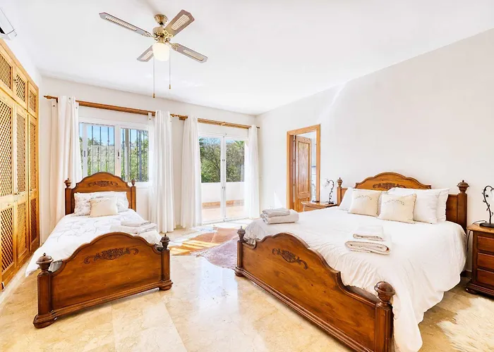 1106 Marbella Large Family Estepona